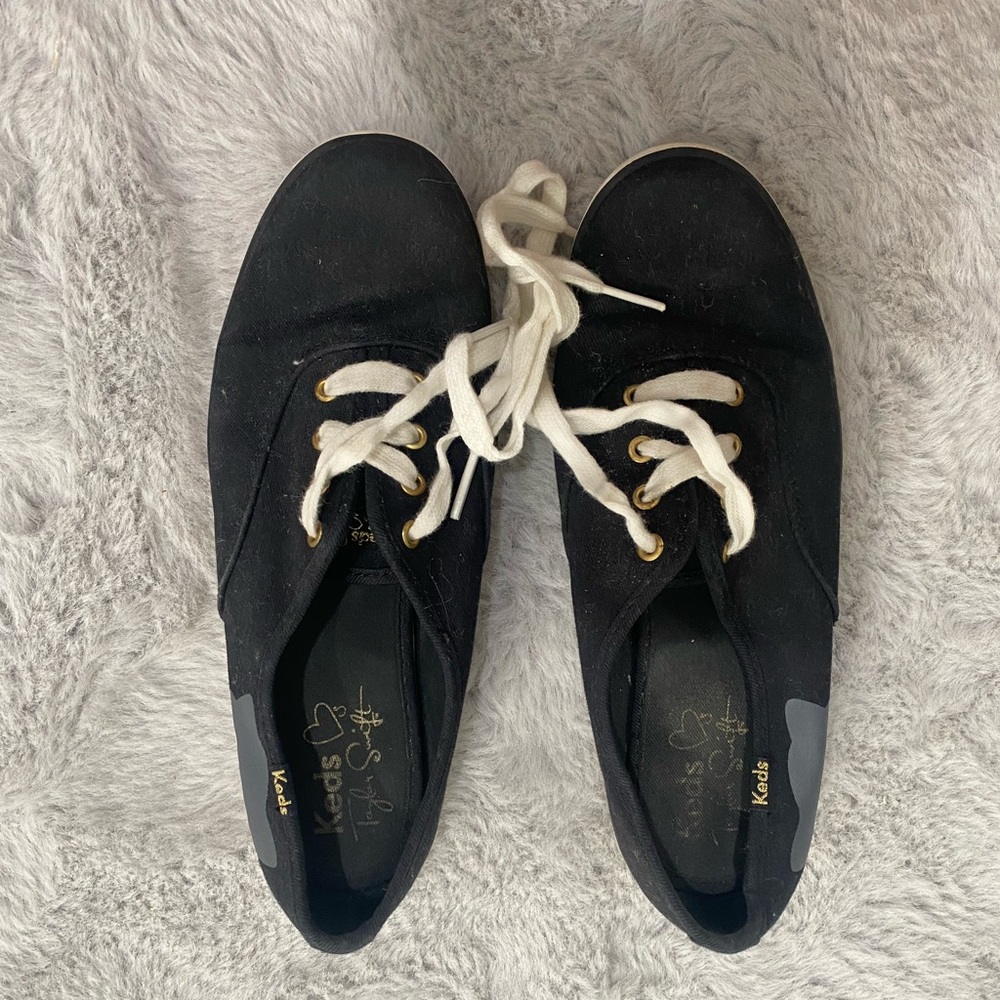 RARE TAYLOR SWIFT Cat Keds